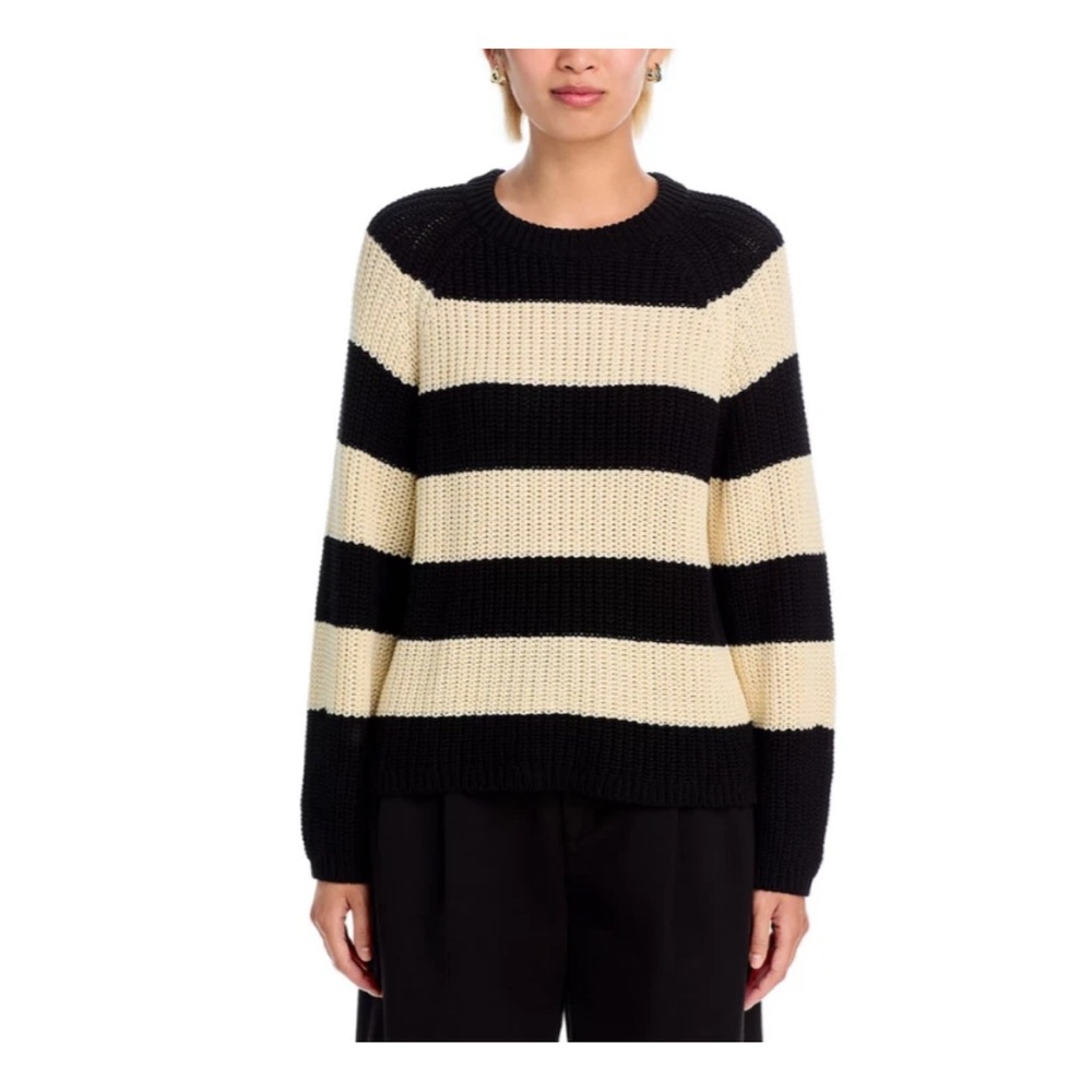 Velvet by Graham & Spencer Ciara sweater NWOT size medium